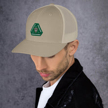 Load image into Gallery viewer, Invisible Tongues Green Logo Trucker Cap